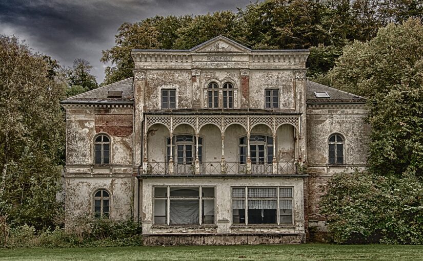 Buying Abandoned Property: How to Snag a Hidden Gem