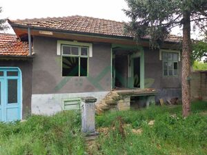 BARGAIN! Old house with outbuildings, panoramic plot, Nevsha