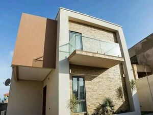 Luxurious 4bedroom townhouse @ East Airport/+233243321202