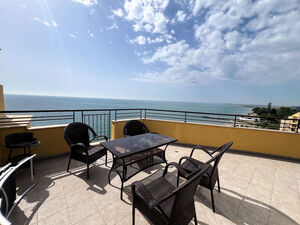 Beachfront apartment with sea/pool view, Midia Grand Resort