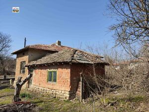 Property for Renovation in Dobrich region, Izvorovo village