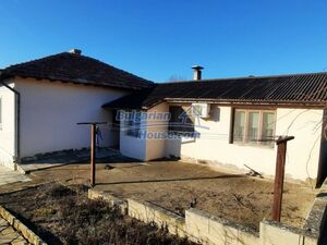 A wonderful house with a panoramic view, a garage, near Albe