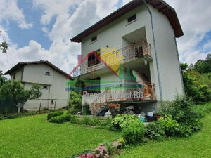 3-Storey House ready to move in, mountain View Etropole 160m
