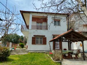 Livadi Thessalonikis 120 square house with 660 square garden