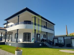 Detached house with 5 bedrooms and semi-furnished