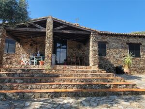 Hunting cabin/3ha of land /Extremadura/Madroñera/250000€