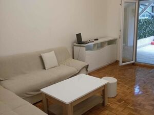  SALE flat with tenants Bežanija Expo27 Surcin invest estate