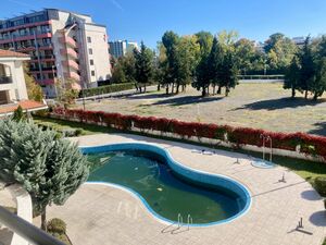 Apartment with 1 bedroom and pool view in Chateau Del Mar