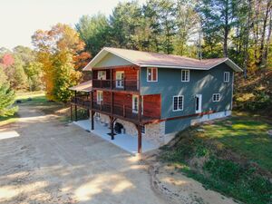 Luxury Home in the Driftless Region