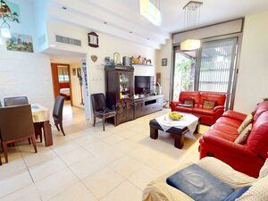 4 room garden apartment in Netanya