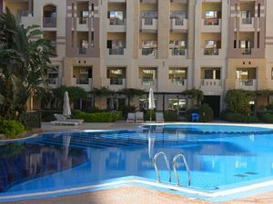 2 bedrooms flat with side sea view in Arabia area