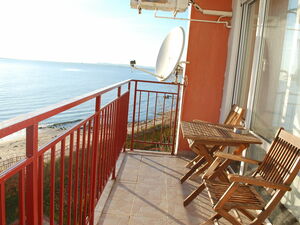 Panoramic sea view from each room, total front 