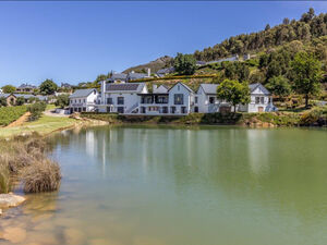 Luxurious manor house in the heart of paarl - a dream come t