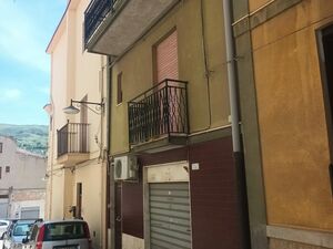 sh 806 town house, Caccamo, Sicily