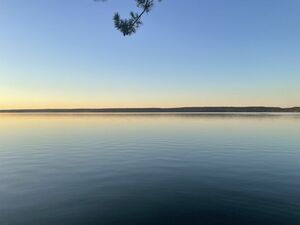 Private Lakefront Escape: Canada's Natural Paradise!