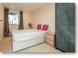 Explore Student Accommodation at Capital Square, Epsom