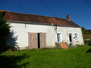 One Bedroomed House with Barn and large Garden with trees