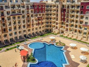  Pool View Studio 54 Sqm in Florenza Khamsen Arabia with 2 y