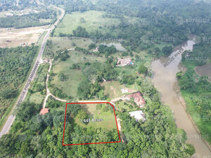 Beautifully landscaped 1.44 Acres in Cayo District, Belize