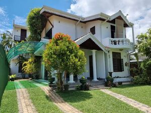 Luxury Riverside 6 Beds 5 Bath Bungalow For Sale! 