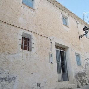 Village property for renovation. FCR31