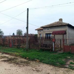 One-Storey House 85m2, Garage for 2 cars, 2 septic tanks, la