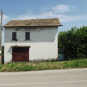 Nice rural property with good views and great location with 