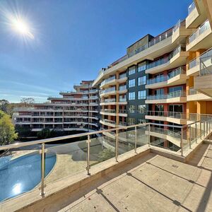 Big Apartment with 1 bedroom and Pool view in Peter House