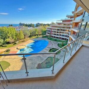 1-BED Apartment with Sea and Pool view in Peter House