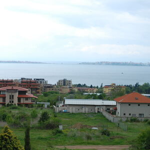 Two bedroom apartment with sea view 