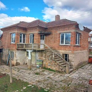 Two-story house with a garden in the village of Lesovo