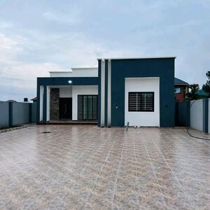 Exexutive 3Bedroom House @ Oyarifa/+233243321202