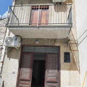 sh 802 town house, Caccamo, Sicily