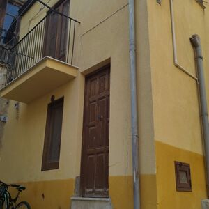 sh 803 town house, Caccamo, Sicily