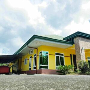 House & Lot in Lipa City, Owner is leaving abroad - RUSHSALE