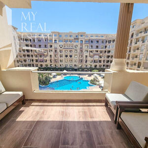 Spacious furnished studio with big terrace in Arabia