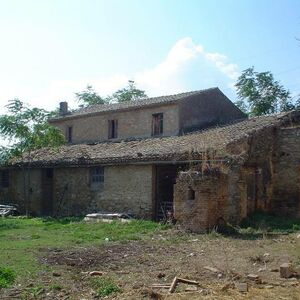 Historic 19th-cen. rural property for restoration sea view