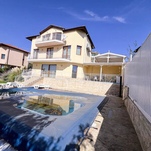 Big Luxury House with pool for sale 2 km from Sunny Beach