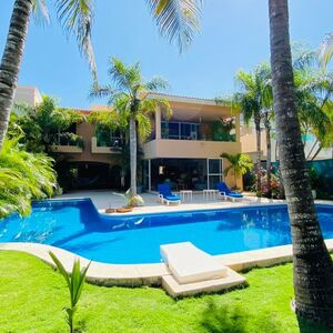 6 BR 6 BA luxurious House at the marina in Puerto Aventuras