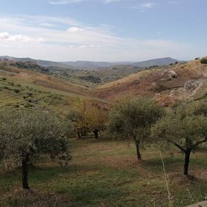 Panoramic House and land in Sicily - Pulizzi Cda Savarini