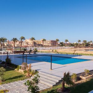 Beach Front 1-Bedroom apartment - Scandic Resort, Hurghada