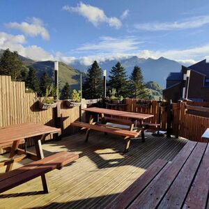 CAFE/RESTAURANT in PYRENEES SKI RESORT - €160,000