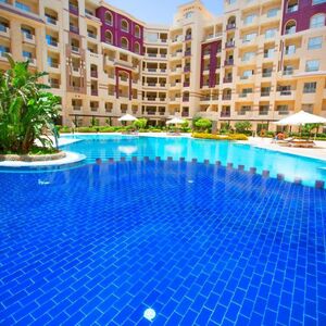  Apartment one bedroom 84m pool view