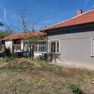 Village house for new peaceful life close to the nature