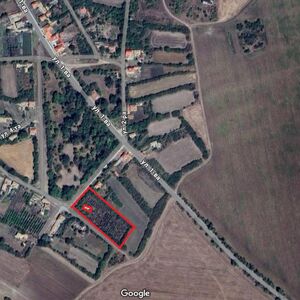 Regulated plot 4300m2, 220 Prunes+old house, Varna