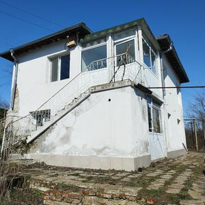 Massive two-story house near the town of Elhovo