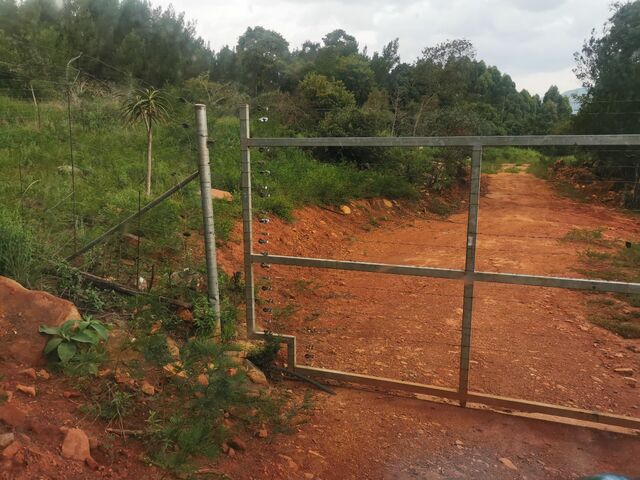 Farm gate